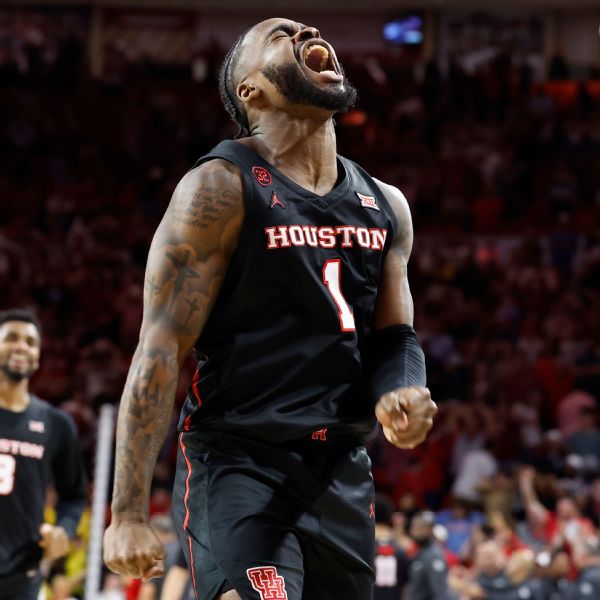 Shead saves day for new No. 1 Houston vs. OU
